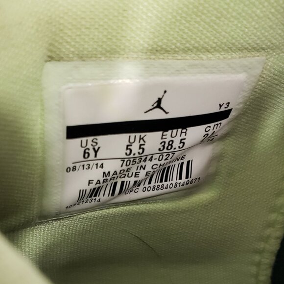 Air Jordan 4 Retro GS “Fuchsia” – Size 6Y - Picture 6 of 7